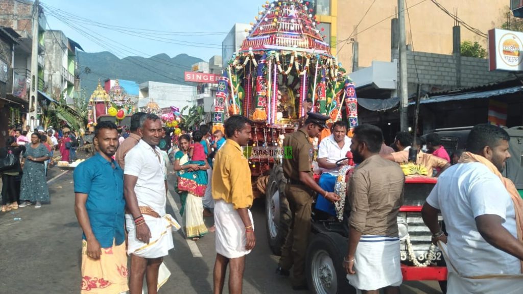 வருடாந்த ஆடி மகோற்சவ தேர் திருவிழா நேற்று இரவு முதல் பசறையில் வெகு விமரிசையாக இடம்பெற்று வருகின்றது.
