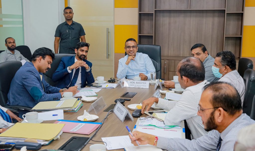 ஜனாதிபதியின்அறிவுத்தலின் பிரகாரம் தோட்டத் தொழிலாளர்களின் சம்பளத்தை உயர்த்துவதற்கான வேலைத் திட்டம்