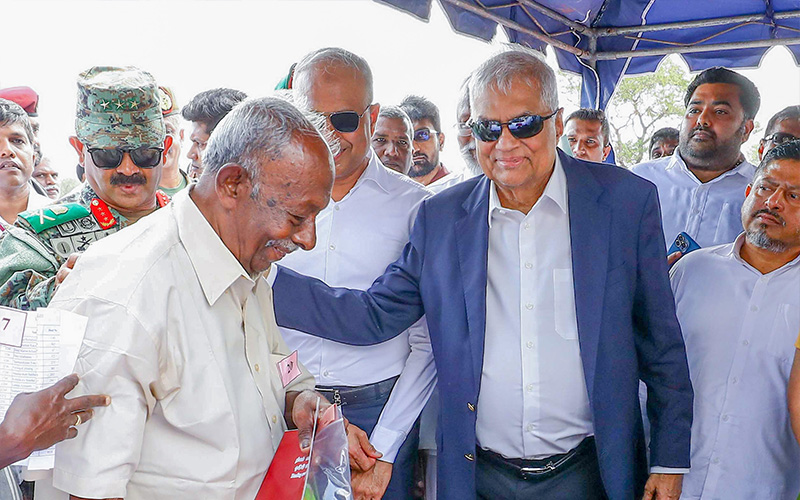 எந்த இனத்தவராக இருந்தாலும் அனைத்து பிரஜைகளுக்கும் சட்டரீதியான காணி உரிமை கிடைக்க வேண்டும்.
