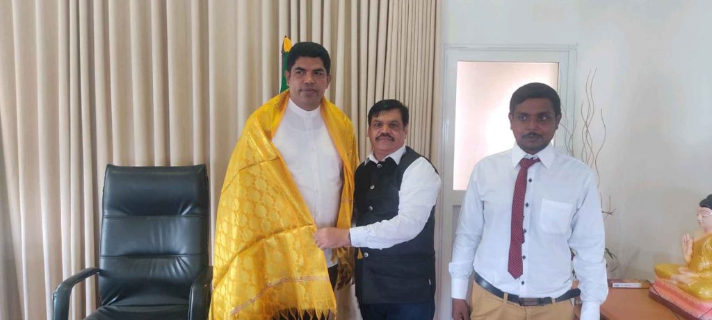 இந்தியாவிலிருந்து இலங்கைக்கு விஜயம் செய்தஇந்திய தேசிய லீக்கின் தமிழ்நாட்டு மாநிலத்தின் செயலாளர் முகமது கான்
