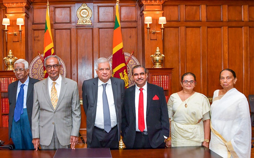 சிரேஷ்ட சட்டவாதிகள் ஐவருக்கு ‘சிரேஷ்ட அறிவுறுத்தல் சட்டத்தரணி” அந்தஸ்த்து