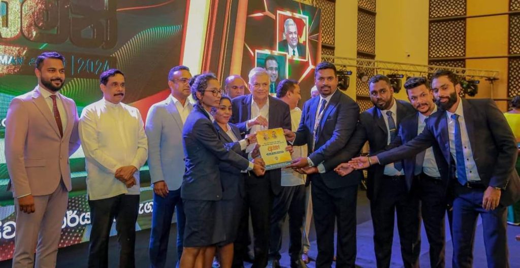 வெளிநாட்டு வேலைவாய்ப்பு முகவர் நிறுவனங்களின் சேவைகளை பாராட்டி சான்றிதழ்கள் மற்றும் நினைவுப் பரிசுகளை வழங்கிய ஜனாதிபதி