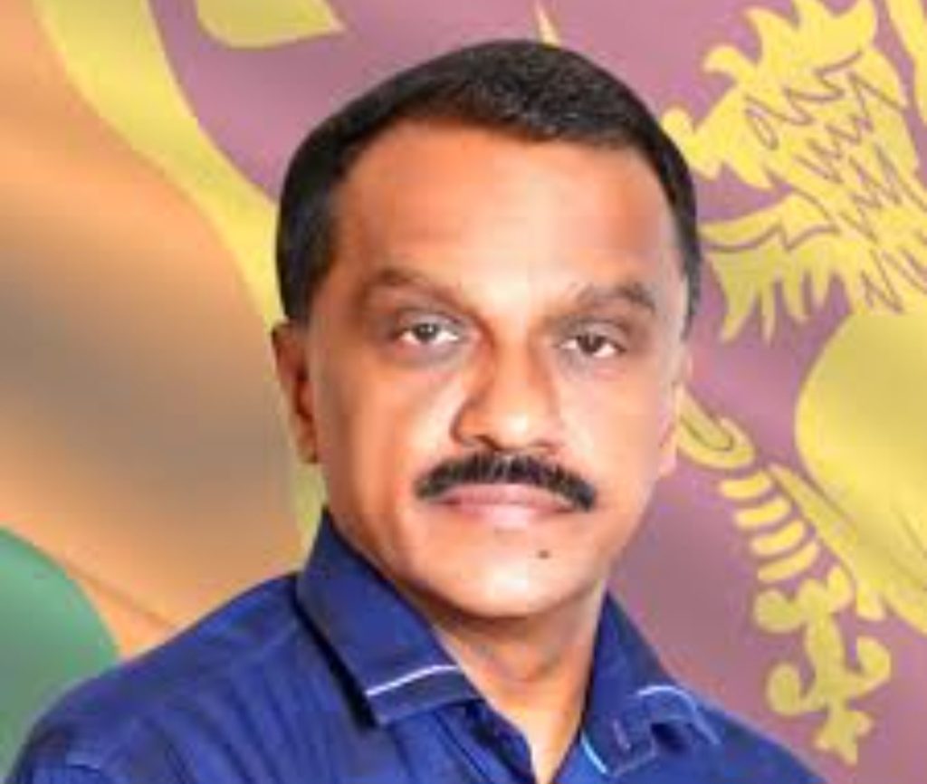 பொதுஜன பெரமுனவின் பாராளுமன்ற உறுப்பினர் எதிர்க்கட்சியில் இணைய தீர்மானம்