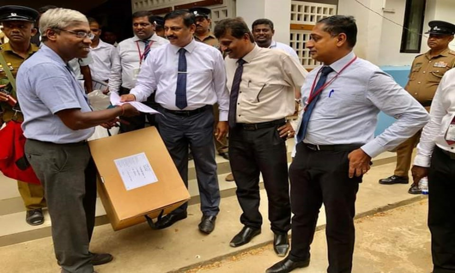 யாழ் மாவட்டத்தில் முதலாம் கட்ட வாக்குப் பெட்டி விநியோகம் ஆரம்பம்.