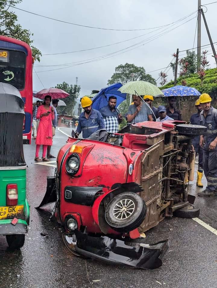கினிகத்தேன – நாவலப்பிட்டி பிரதான வீதியில் விபத்து