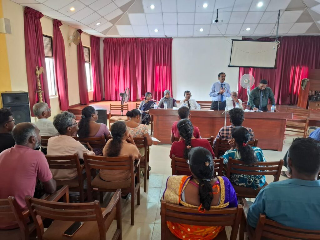 களுத்துறை மலையகத் தமிழர்களை நேரில் சந்தித்தது மனித உரிமை ஆணைக்குழு