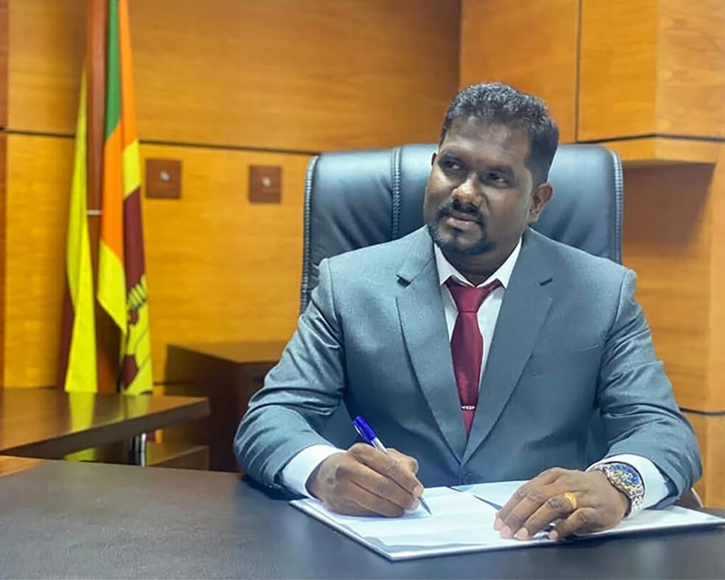 காவத்தை நீலகமாம் தோட்டத்தில் வீடு உடைப்பு: பிரதி அமைச்சரின் துரித நடவடிக்கையால் 9 பேர் கைது