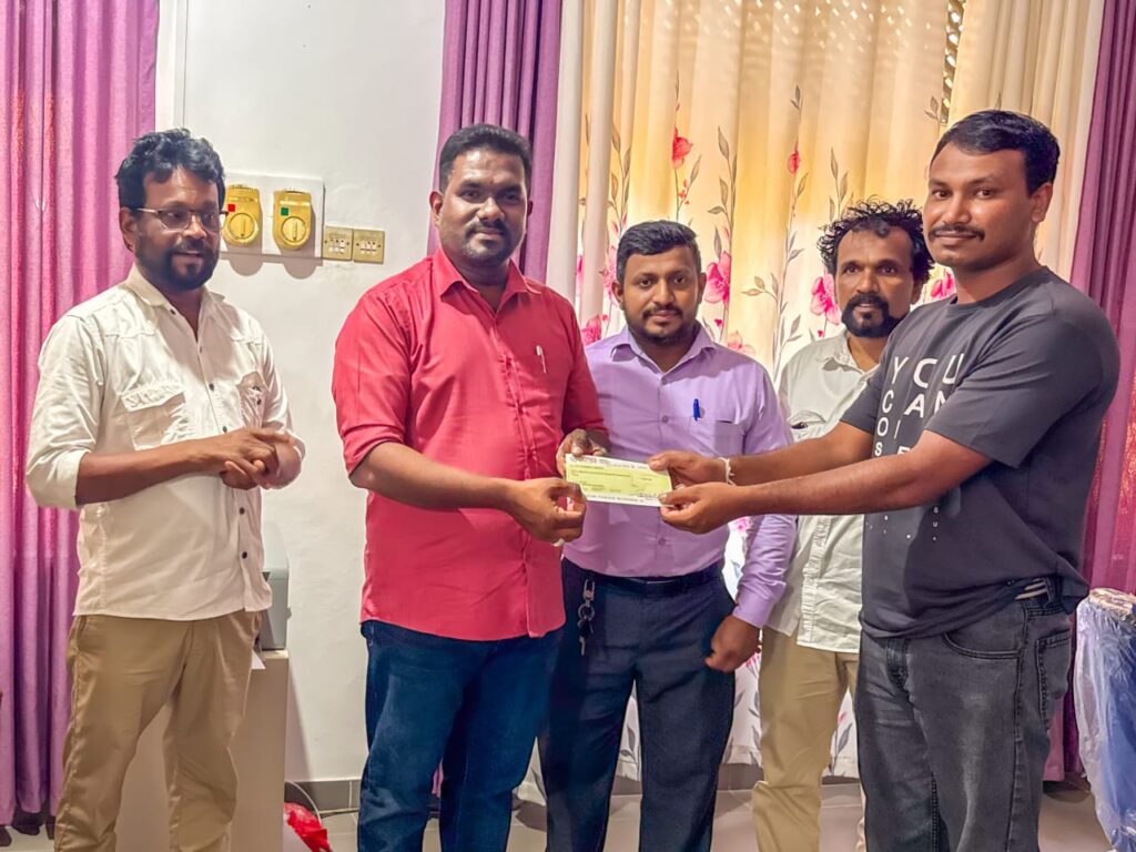 தித்வா சூறாவளியில் உயிரிழந்த குடும்பத்திற்கு புதிய வீடு – பிரதி அமைச்சர் சுந்தரலிங்கம் பிரதீப் 50 லட்சம் ரூபா நிதியுதவி வழங்கினார்.