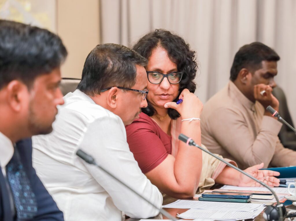 பெருந்தோட்டப் பாடசாலைகள் அபிவிருத்தி குறித்து பிரதமர் ஹரிணி அமரசூரிய தலைமையில் விசேட கலந்துரையாடல்