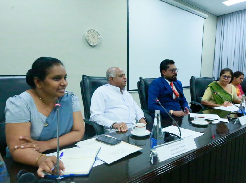 மாற்றுத்திறனாளிகளுக்கு சாரதி அனுமதிப்பத்திரம் வழங்குவதை இலகுபடுத்த விசேட குழு கூட்டம்