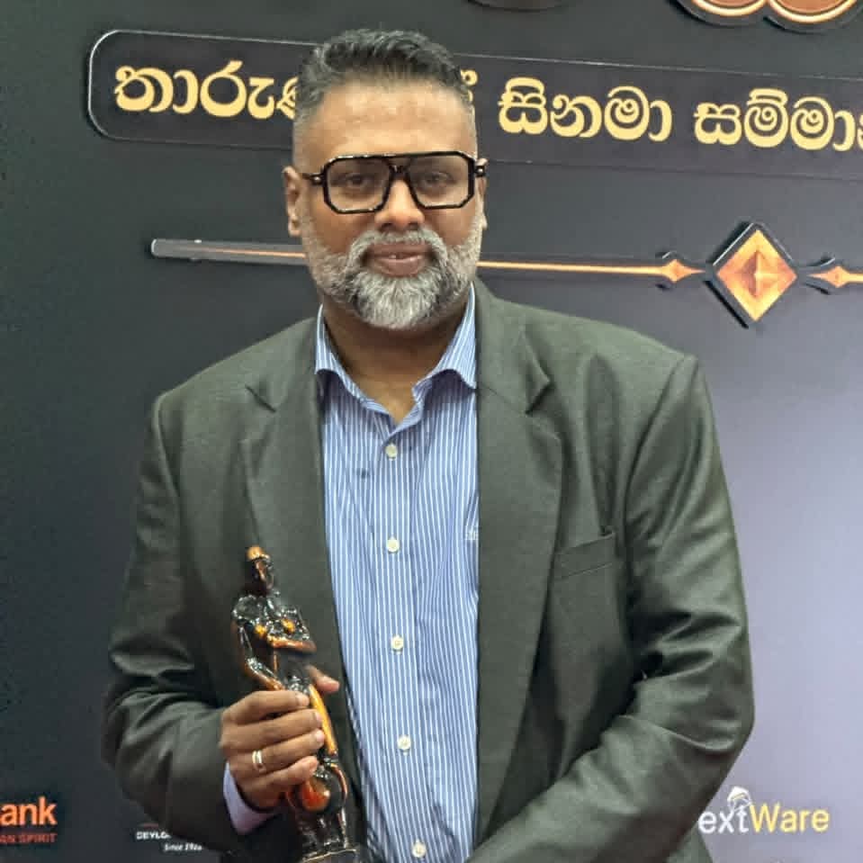 சரசவி’ திரைப்பட விருதினை பெற்ற மலையகத்தை சேர்ந்த இயக்குனர் தினேஷ் கனகராஜ்