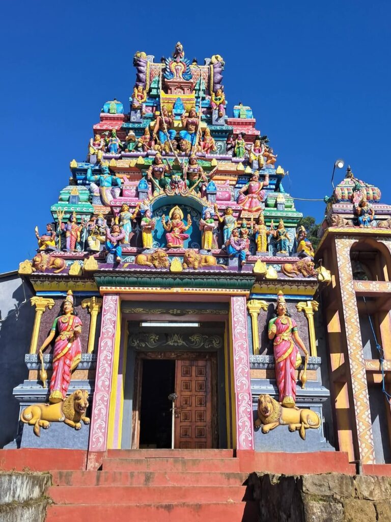 கண்டி – பன்விலை பகுதியில் உள்ள ஆறு ஆலயங்களில் பல இலட்சம் ரூபா பெறுமதியான பொருட்கள் திட்டமிட்ட குழுவினரால் ஒரே இரவில் திருடப்பட்டுள்ளன.