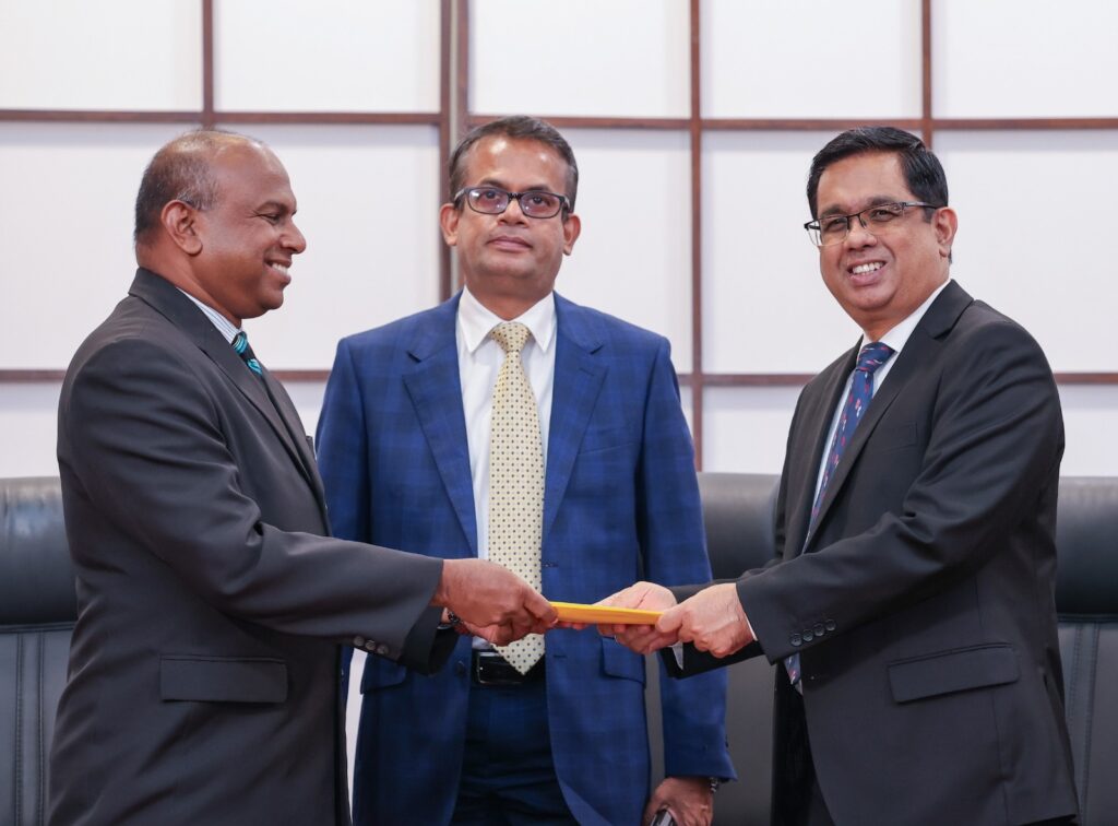 காட்டு யானைகள் புகையிரதங்களில் மோதுவதைத் தடுப்பதற்கு தொழில்நுட்பத் தீர்வை வழங்குவதற்கான திட்டம் குறித்த புரிந்துணர்வு ஒப்பந்தம்