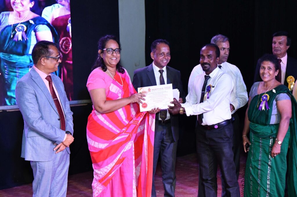 ஜனாதிபதி நிதிய சேவைகளை விஸ்தரிப்பதில் சிறந்த செயல்திறனை வெளிப்படுத்திய கிழக்கு மாகாண பிரதேச செயலகங்கள் பாராட்டு