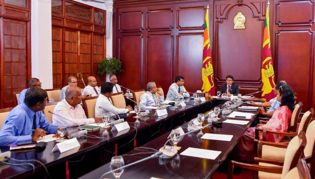 எல்-நினோ காலநிலை தாக்கத்திற்கு முகங்கொடுப்பதற்காக நியமிக்கப்பட்ட விசேட அமைச்சரவை உபகுழு மற்றும் அதிகாரிகள் குழு கூடியது